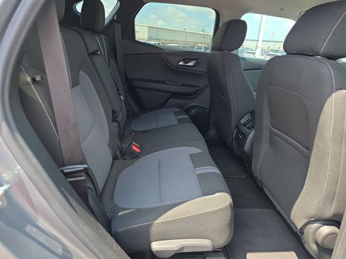 Used 2025 Chevrolet Blazer LT AWD/4WD image 14