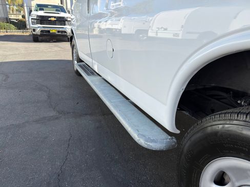 Used 2024 GMC Savana 2500 w/ Driver Convenience Package image 21