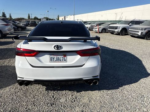 Used 2019 Toyota Camry SE w/ Carpet Mat Package FWD image 6