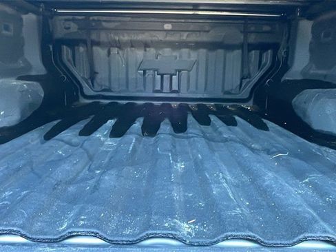 Certified 2023 Chevrolet Colorado LT w/ LT Convenience Package II image 10