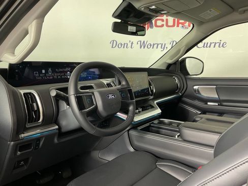 New 2027 Ford Expedition Platinum RWD image 13