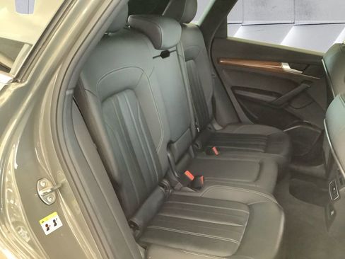 Used 2023 Audi Q5 2.0T Premium Plus AWD/4WD image 16