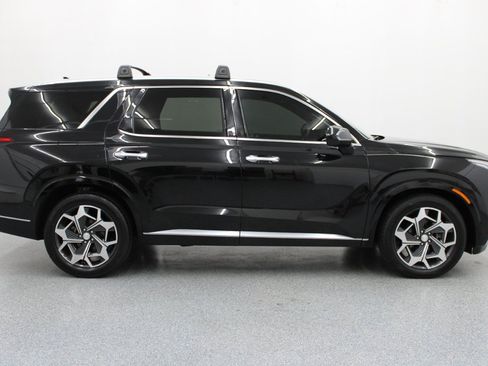 Used 2021 Hyundai Palisade Calligraphy FWD image 2