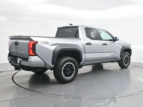 Used 2024 Toyota Tacoma TRD Off-Road AWD/4WD image 6