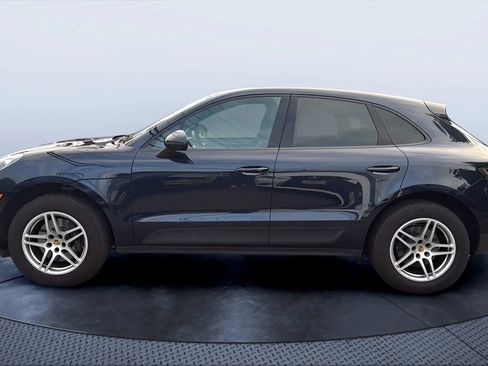 Used 2020 Porsche Macan image 2