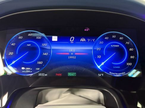 Used 2022 Mercedes-Benz EQS 580 580 image 15