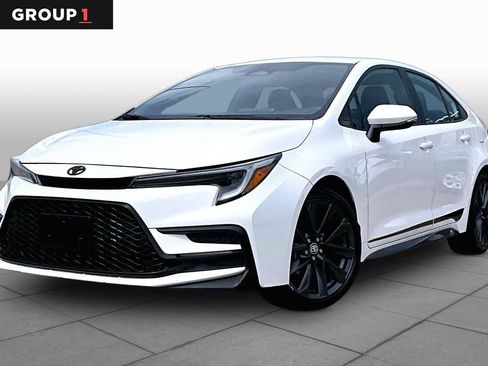 Used 2024 Toyota Corolla SE FWD image 1