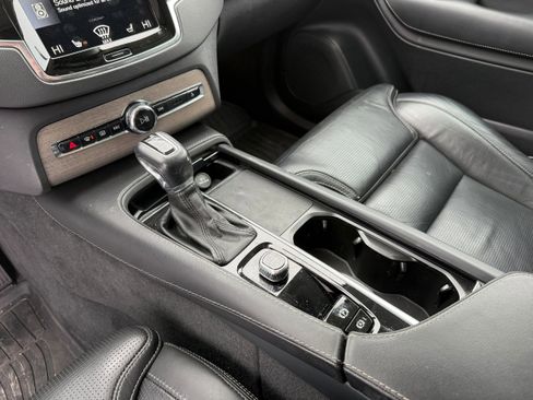 Used 2022 Volvo XC90 T6 Inscription w/ Advanced Package image 18