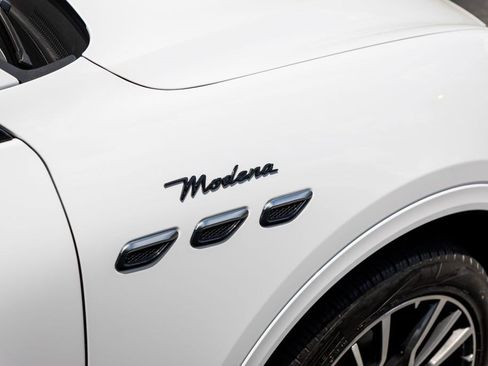 Certified 2023 Maserati Grecale Modena AWD/4WD image 35
