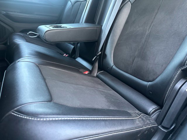 Used 2023 Jeep Grand Cherokee Altitude AWD/4WD image 11