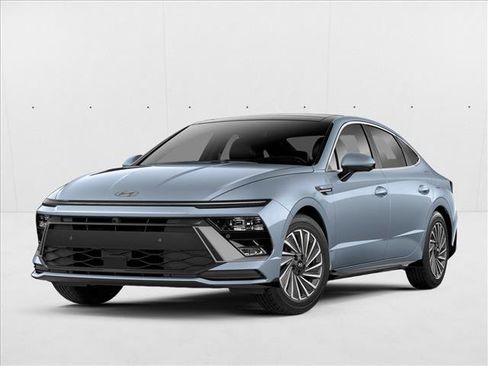 Used 2025 Hyundai Sonata Limited FWD image 1