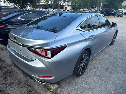 Used 2025 Lexus ES 350 w/ Premium Package FWD image 7