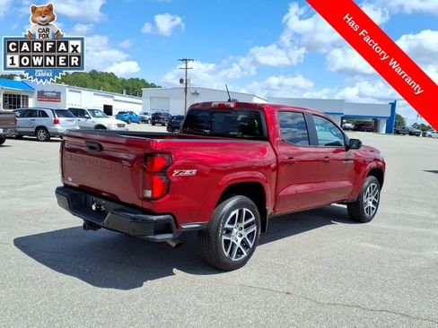 Used 2024 Chevrolet Colorado Z71 w/ Z71 Convenience Package 2 AWD/4WD image 5