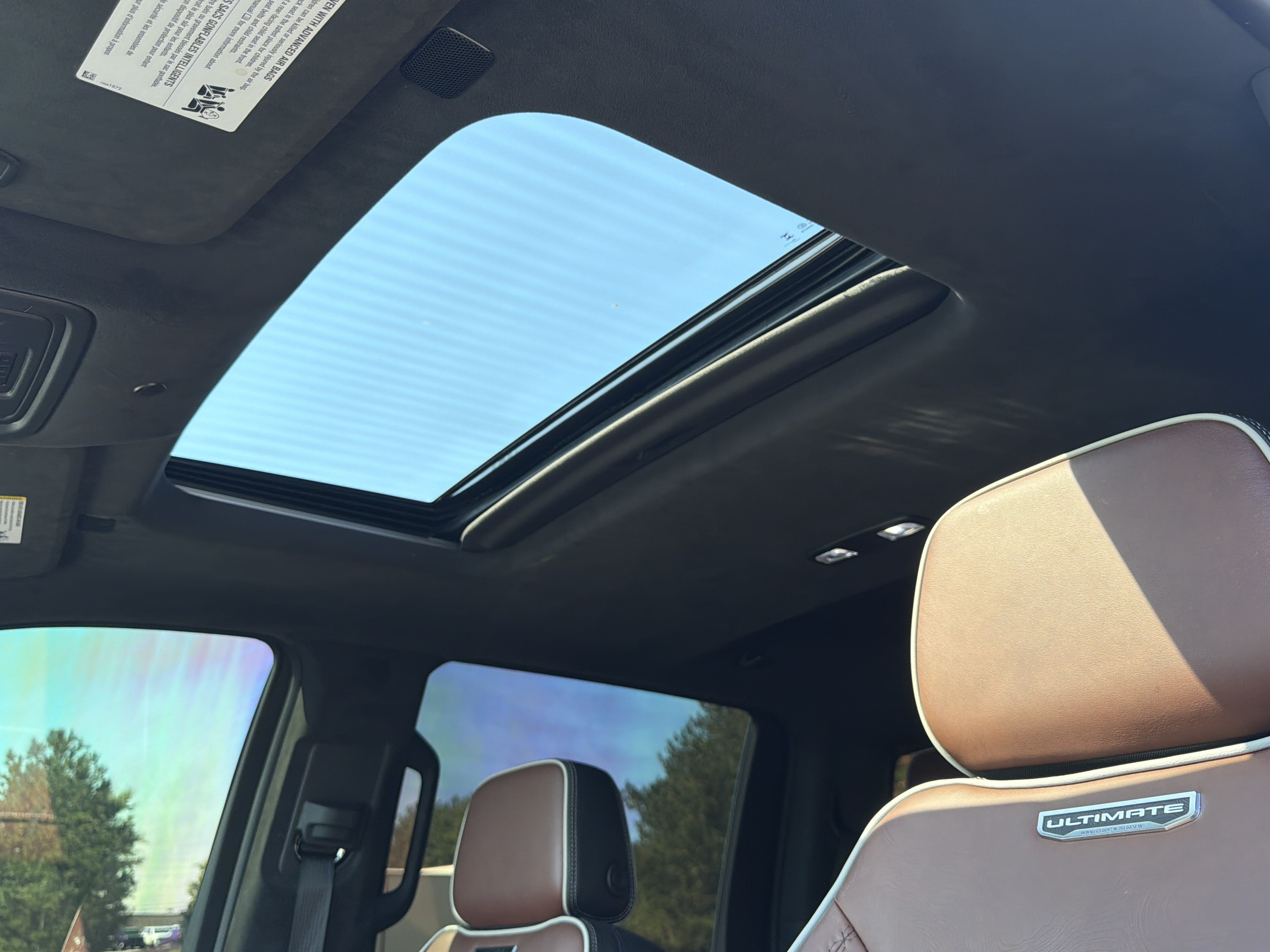 Used 2025 GMC Sierra 2500 Denali Ultimate AWD/4WD image 8