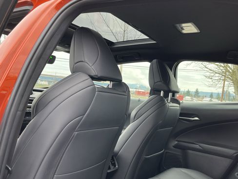 Used 2019 Lexus UX 200 F Sport w/ F Sport Premium Package image 15