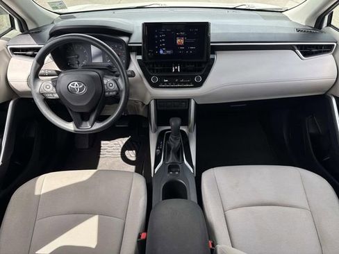Used 2023 Toyota Corolla Cross L FWD image 16