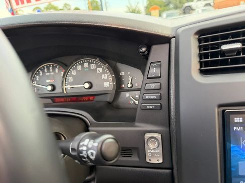 Used 2007 Cadillac XLR V RWD image 29