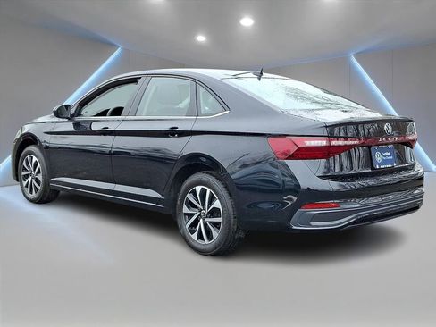 Certified 2025 Volkswagen Jetta S image 7