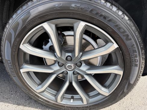 Used 2017 Volvo XC90 T6 Momentum w/ Vision Package image 35