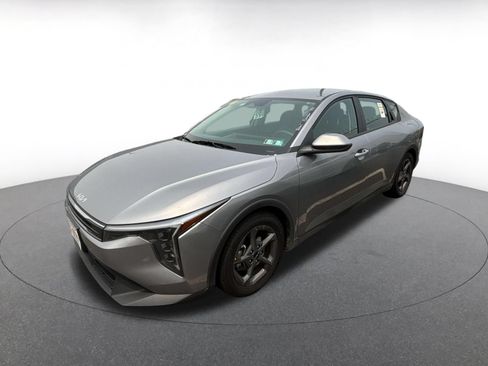 Used 2025 Kia K4 FWD image 5