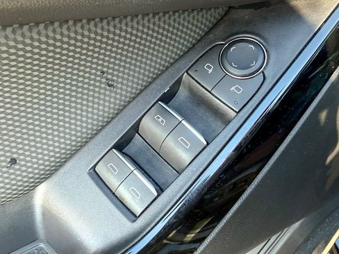 Certified 2025 Chevrolet Equinox RS w/ Safety and Technology Package image 18