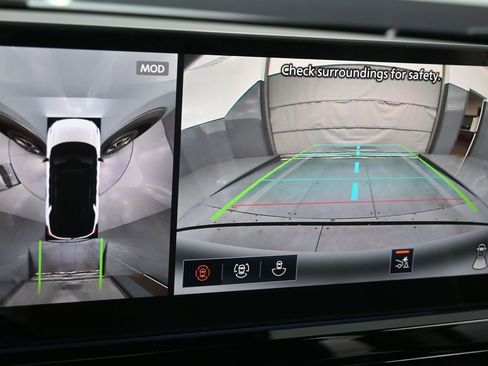 New 2026 Nissan Pathfinder Platinum image 10