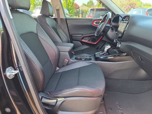 Used 2023 Kia Soul GT-Line w/ GT-Line Technology Package FWD image 15