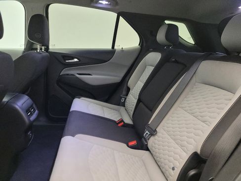 Used 2021 Chevrolet Equinox LS w/ LS Convenience Package FWD image 18