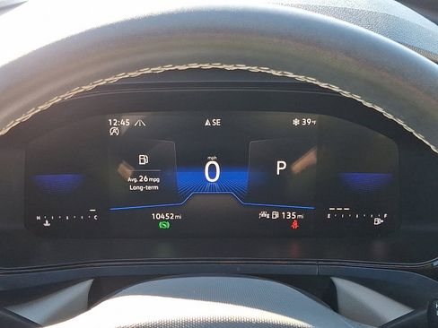 Used 2024 Volkswagen Taos SE image 26