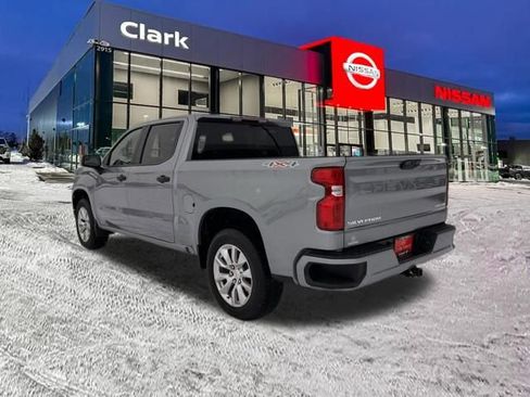 Used 2025 Chevrolet Silverado 1500 Custom image 5