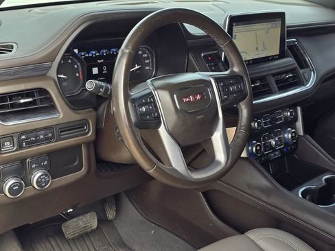 Used 2021 GMC Yukon SLT w/ SLT Premium Package image 29
