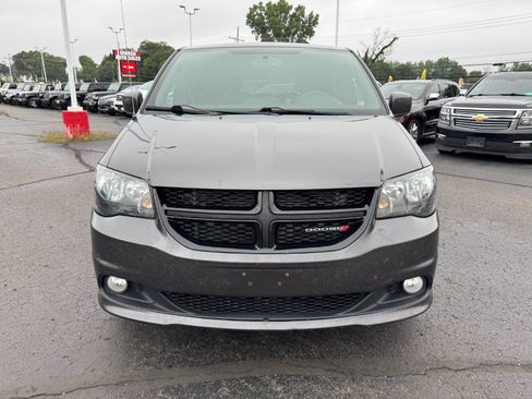 Used 2018 Dodge Grand Caravan SE FWD image 8
