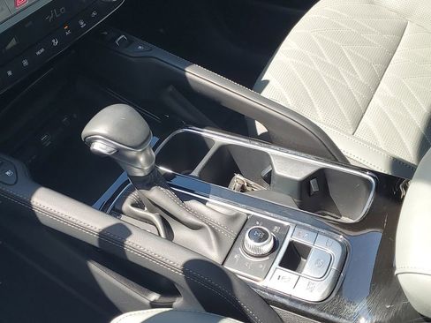 Used 2024 Kia Telluride SX Prestige X-Line image 18