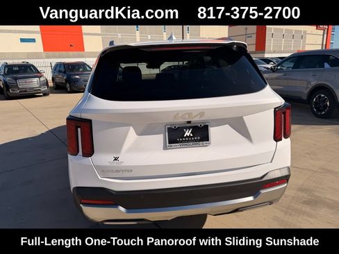 Used 2026 Kia Sorento S w/ S Panoramic Sunroof Package FWD image 3