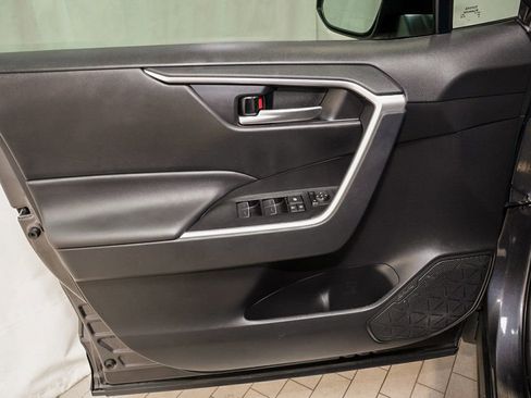 Used 2025 Toyota RAV4 XLE image 11