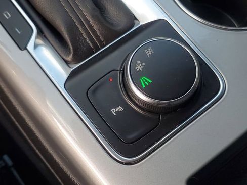 Used 2020 Chevrolet Blazer LT image 28