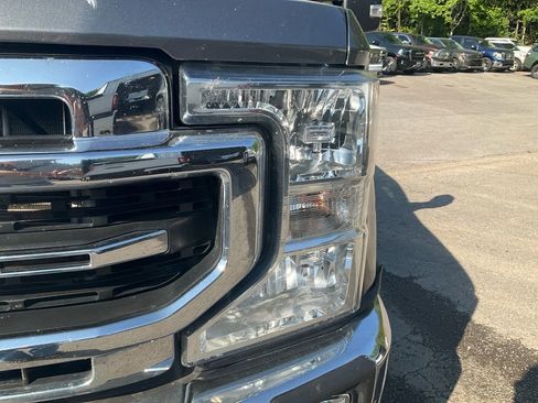 Used 2022 Ford F350 Lariat w/ Lariat Value Package AWD/4WD image 9