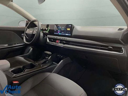 Used 2025 Kia K4 LX image 72