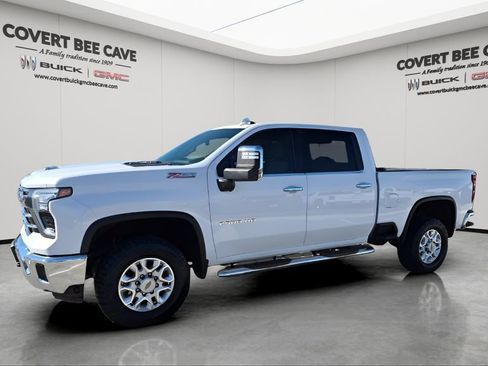 Used 2024 Chevrolet Silverado 2500 LTZ w/ LTZ Premium Package image 4