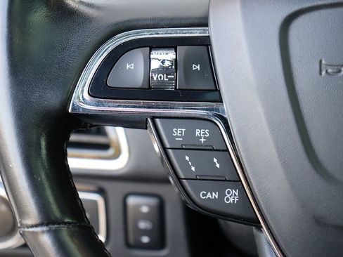 Used 2019 Lincoln Navigator L Reserve image 15