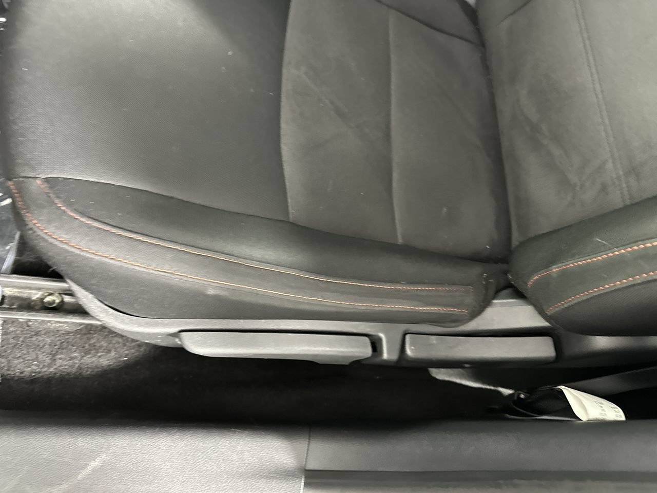 Used 2025 Nissan Sentra SR FWD image 4