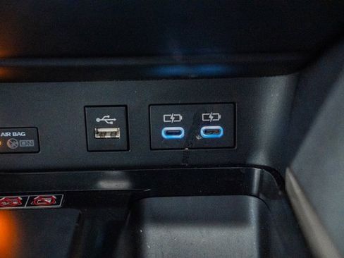 Used 2025 Toyota Camry LE image 22