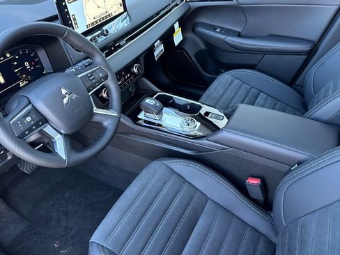 New 2026 Mitsubishi Outlander SE AWD/4WD image 10
