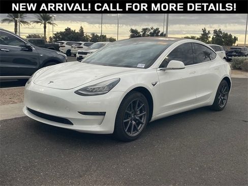 Used 2018 Tesla Model 3 Mid Range image 1