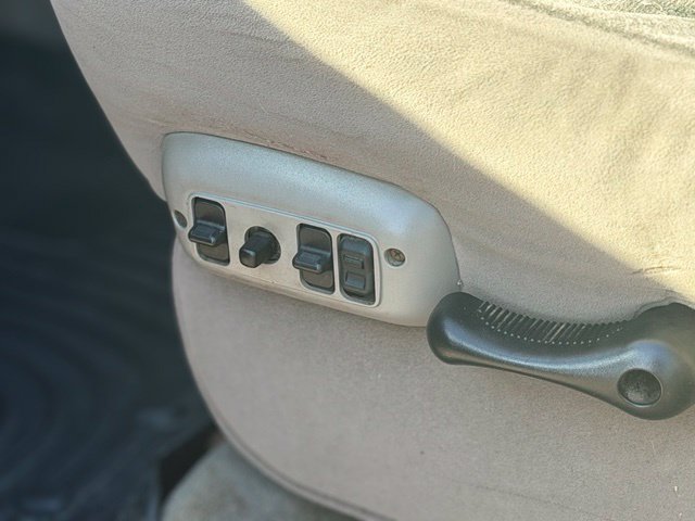 Used 2003 Dodge Ram 2500 Truck ST AWD/4WD image 7