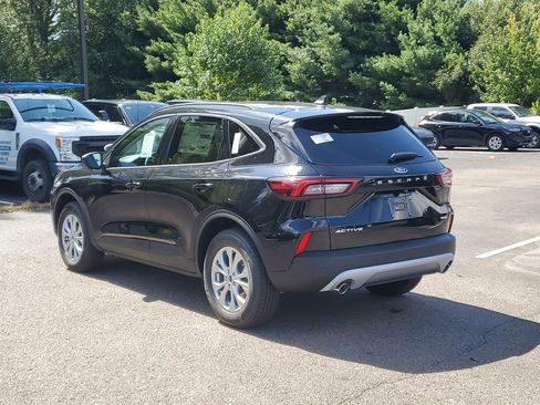 New 2025 Ford Escape Active w/ Active Premium Tech Pack image 6