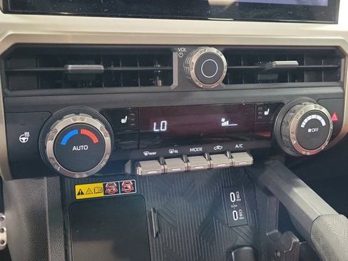Used 2024 Toyota Tacoma TRD Sport w/ TRD Sport Upgrade Package RWD image 29