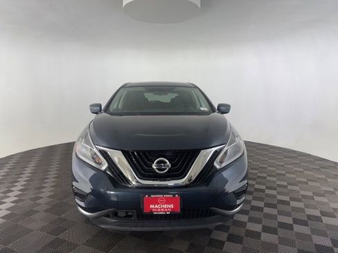 Used 2018 Nissan Murano S image 2