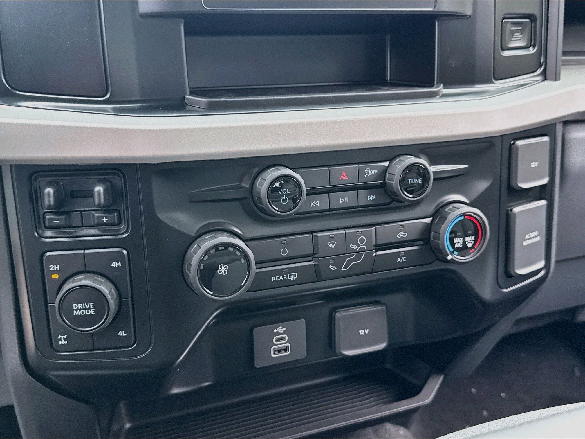 New 2026 Ford F250 XLT AWD/4WD image 11