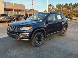 Used 2019 Jeep Compass Trailhawk video 1